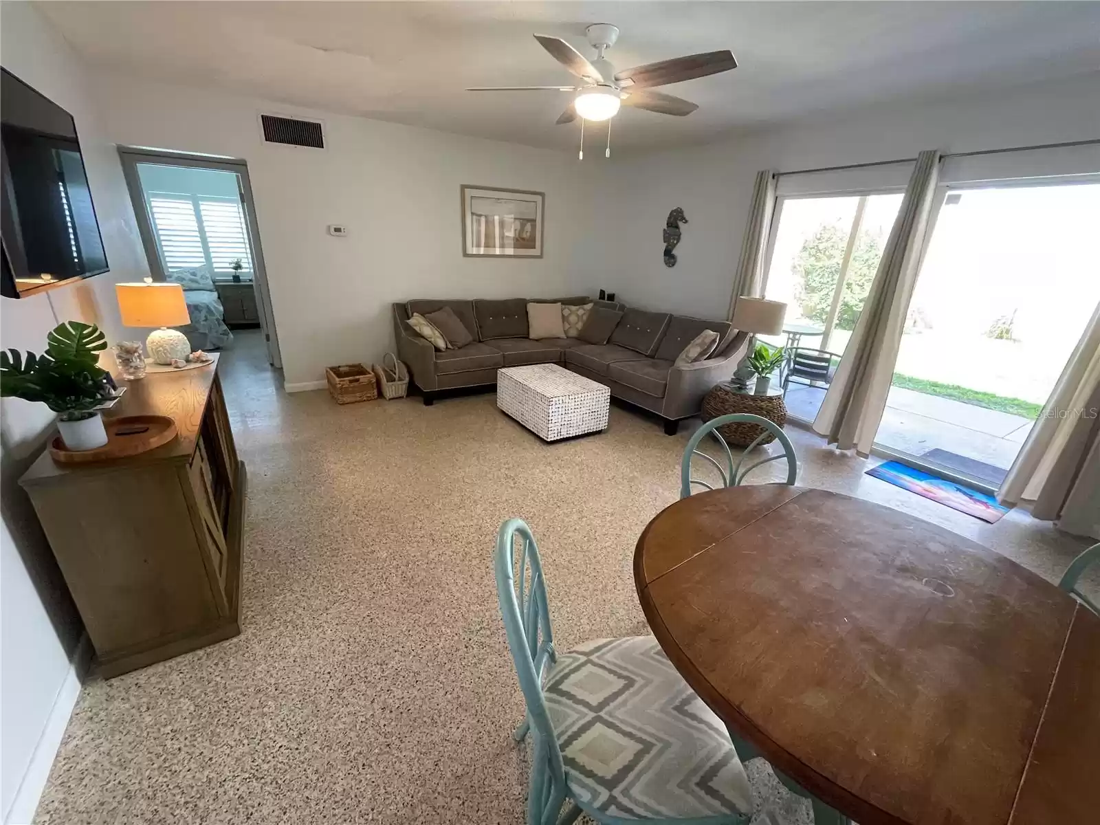 573 ATLANTIC AVENUE, NEW SMYRNA BEACH, Florida 32169, 2 Bedrooms Bedrooms, ,1 BathroomBathrooms,Residential,For Sale,ATLANTIC,MFRO6191781