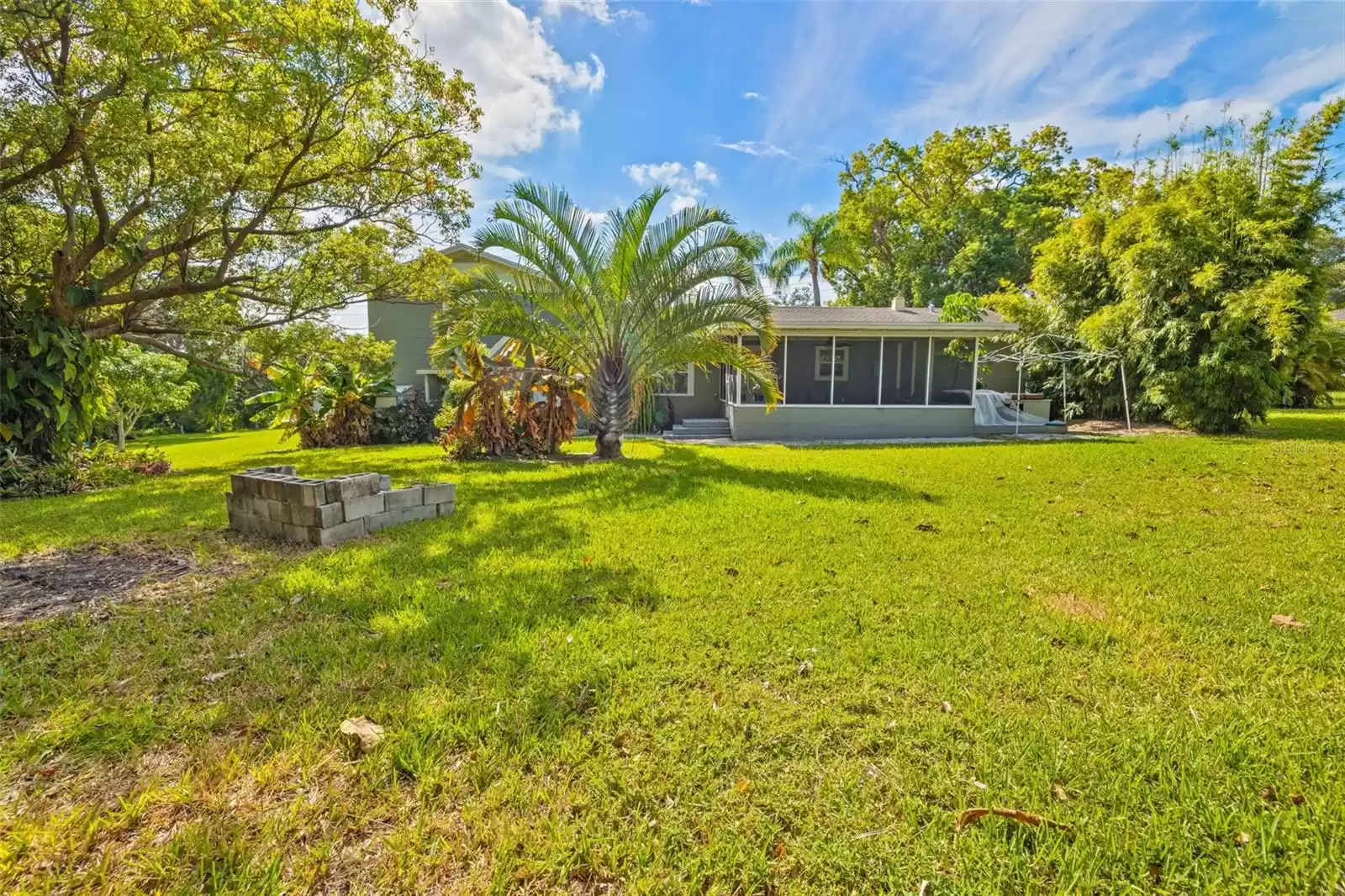 2825 8TH AVENUE, LARGO, Florida 33770, 3 Bedrooms Bedrooms, ,2 BathroomsBathrooms,Residential,For Sale,8TH,MFRT3515044