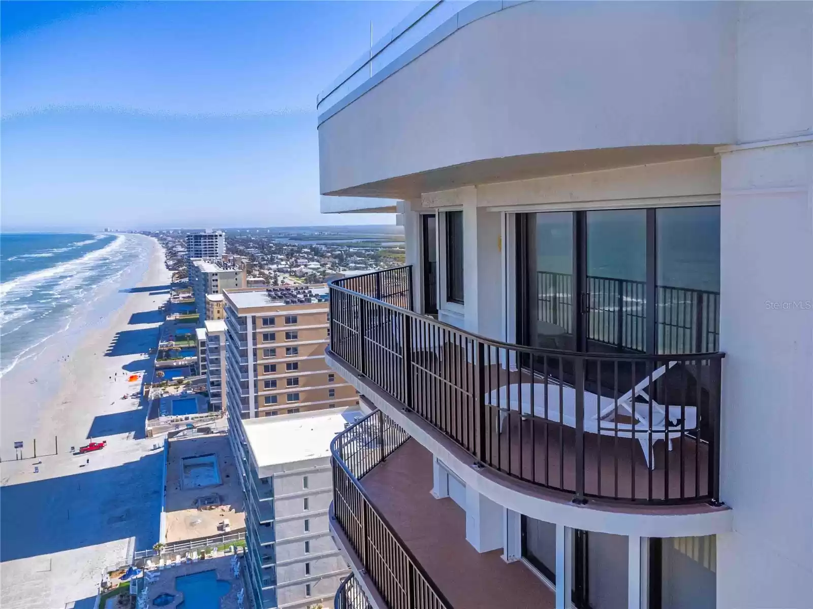 3757 ATLANTIC AVENUE, DAYTONA BEACH SHORES, Florida 32118, 3 Bedrooms Bedrooms, ,2 BathroomsBathrooms,Residential,For Sale,ATLANTIC,MFRO6191865