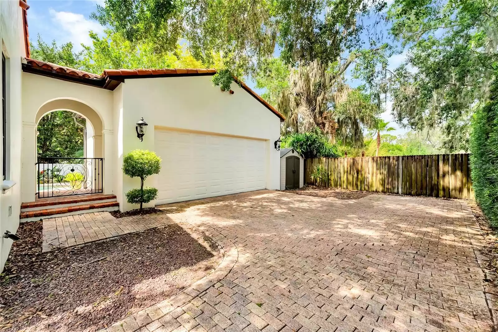 1741 GLENCOE ROAD, WINTER PARK, Florida 32789, 4 Bedrooms Bedrooms, ,4 BathroomsBathrooms,Residential,For Sale,GLENCOE,MFRO6190641