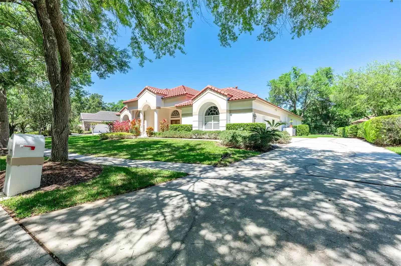 8957 MAGNOLIA CHASE CIRCLE, TAMPA, Florida 33647, 5 Bedrooms Bedrooms, ,3 BathroomsBathrooms,Residential,For Sale,MAGNOLIA CHASE,MFRU8235678