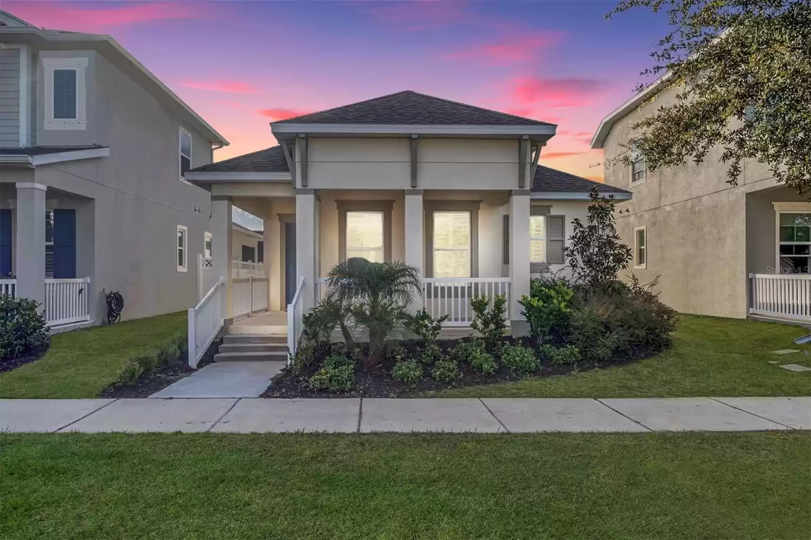 724 WINTERSIDE DRIVE, APOLLO BEACH, Florida 33572, 3 Bedrooms Bedrooms, ,2 BathroomsBathrooms,Residential,For Sale,WINTERSIDE,MFRT3516061