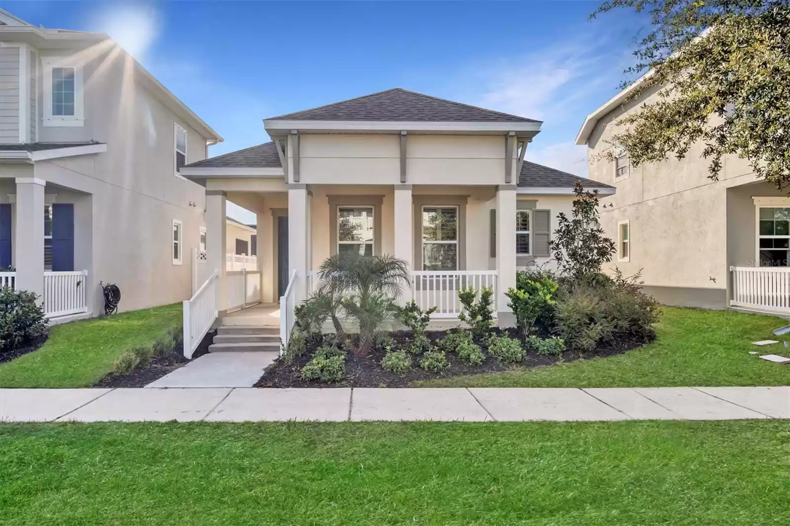 724 WINTERSIDE DRIVE, APOLLO BEACH, Florida 33572, 3 Bedrooms Bedrooms, ,2 BathroomsBathrooms,Residential,For Sale,WINTERSIDE,MFRT3516061