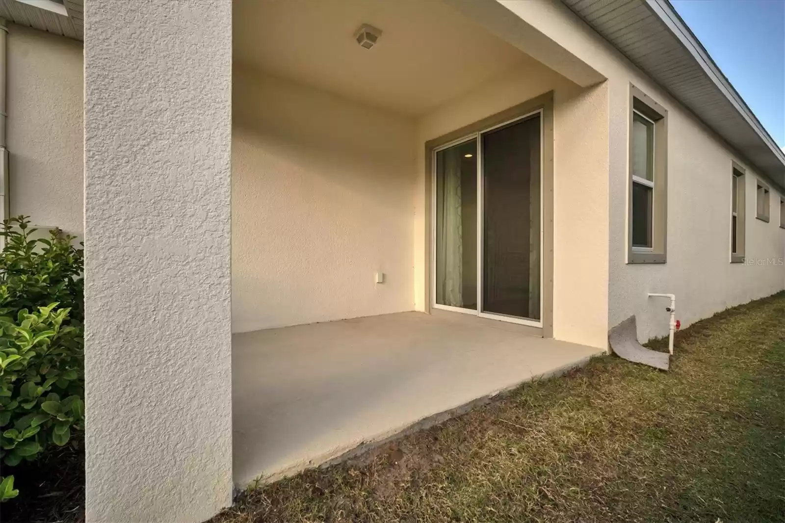 724 WINTERSIDE DRIVE, APOLLO BEACH, Florida 33572, 3 Bedrooms Bedrooms, ,2 BathroomsBathrooms,Residential,For Sale,WINTERSIDE,MFRT3516061