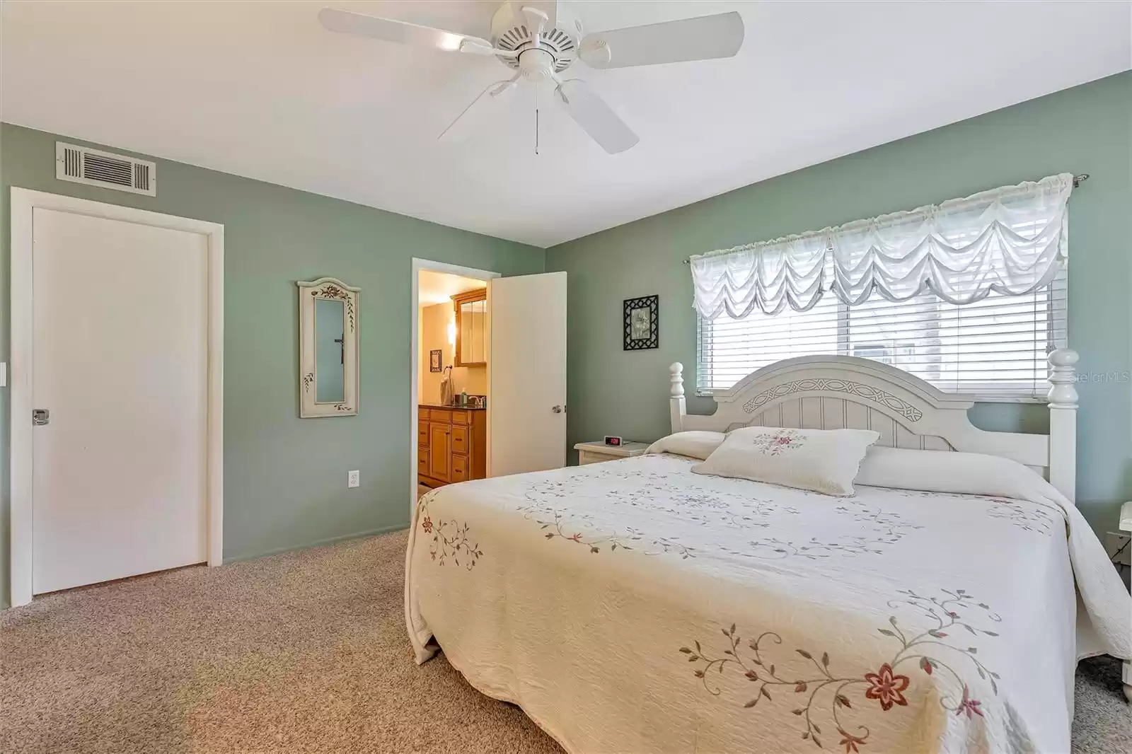 Master bedroom with en suite bathroom