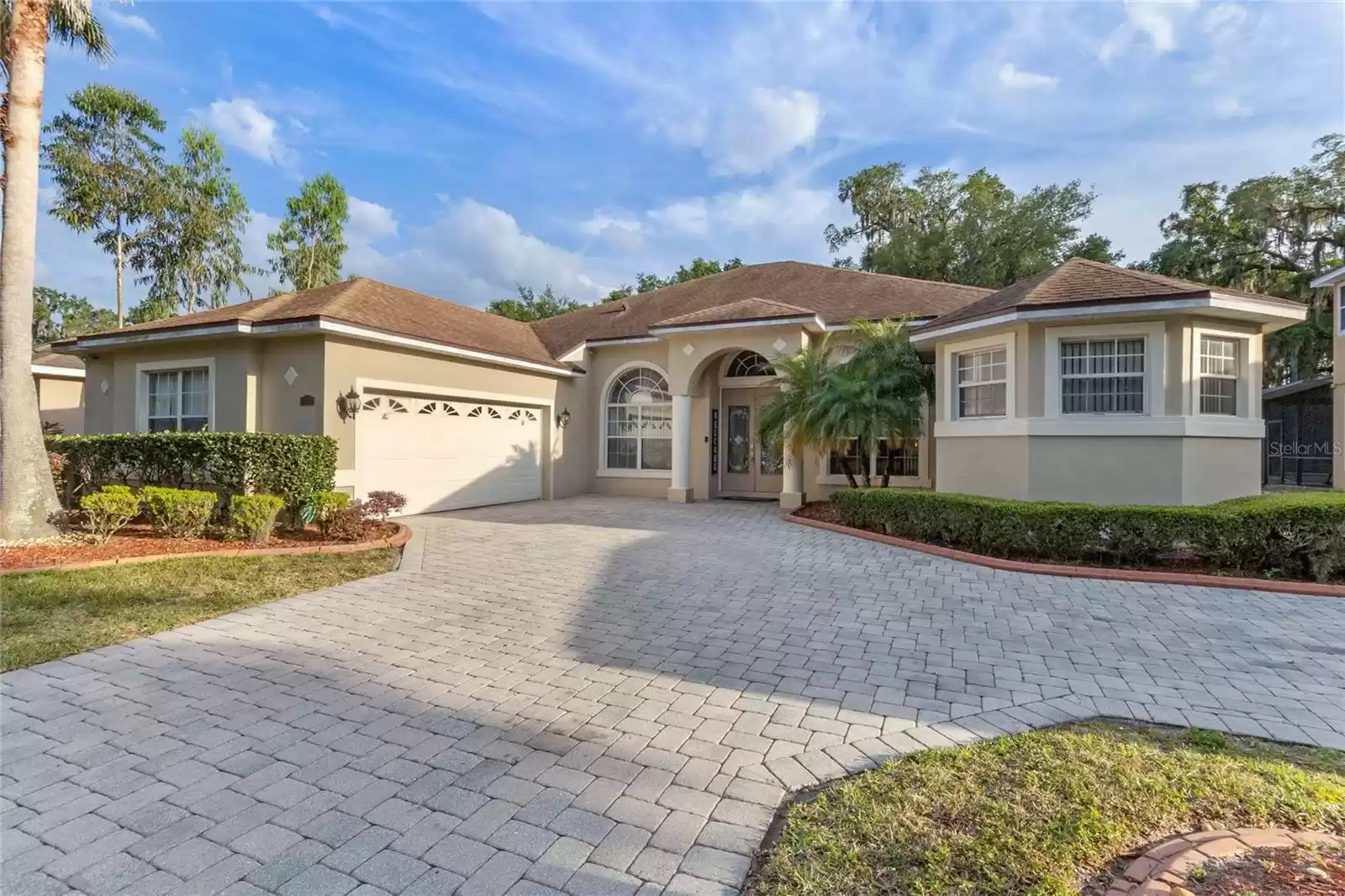 2350 RAMBLING OAKS WAY, KISSIMMEE, Florida 34746, 5 Bedrooms Bedrooms, ,3 BathroomsBathrooms,Residential,For Sale,RAMBLING OAKS,MFRO6192562