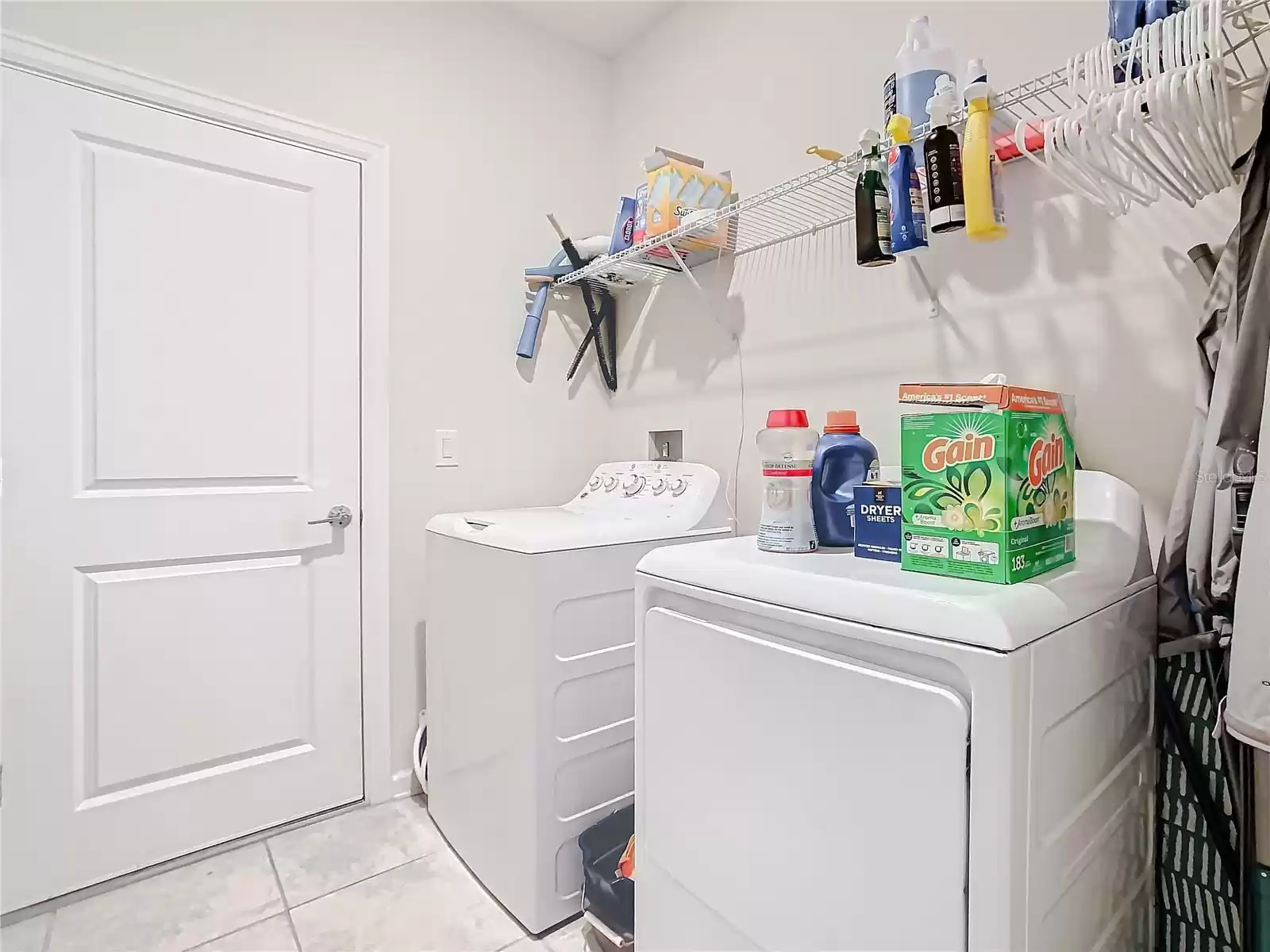 Laundry room | Upstairs