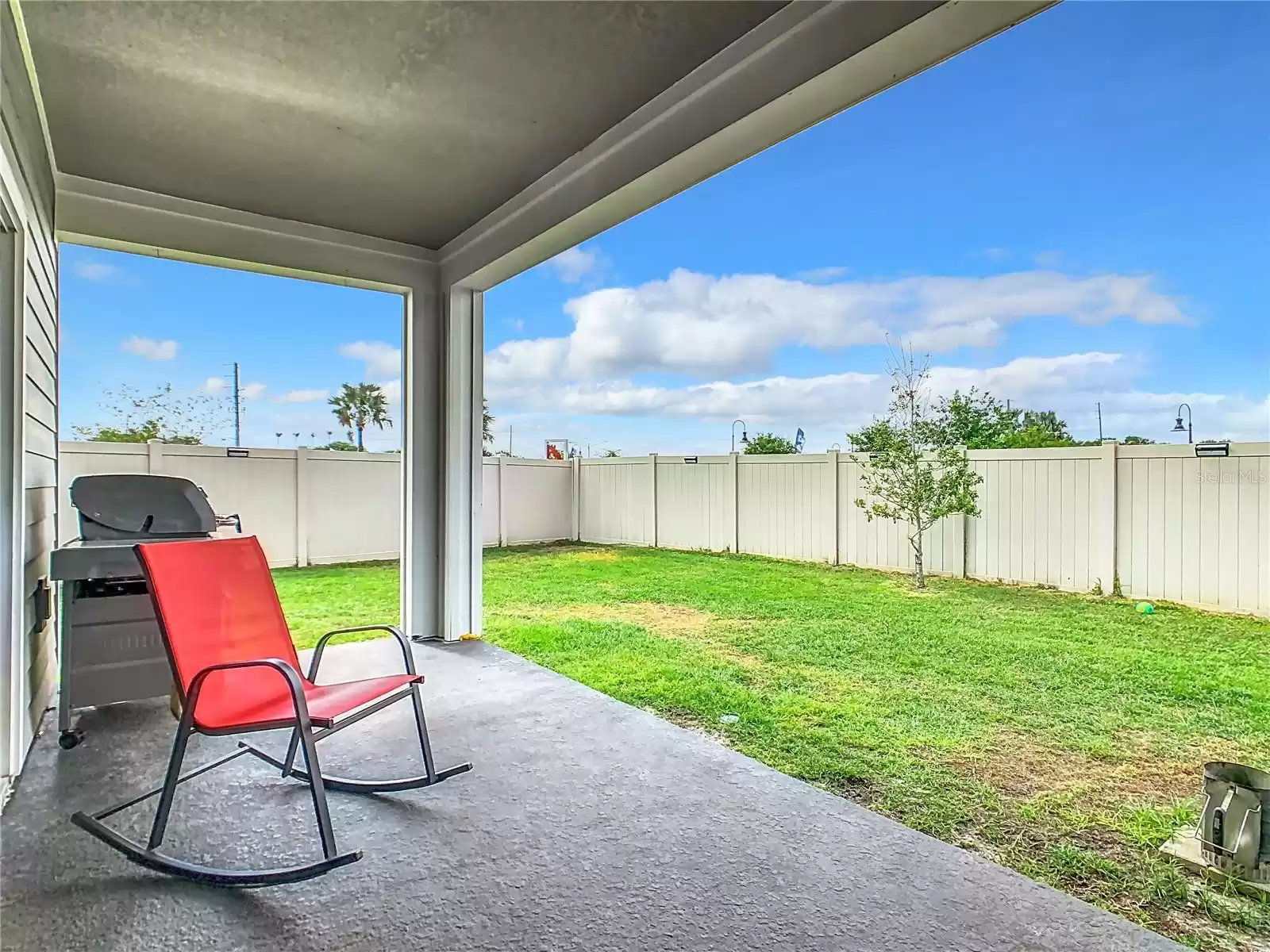 Covered Porch area