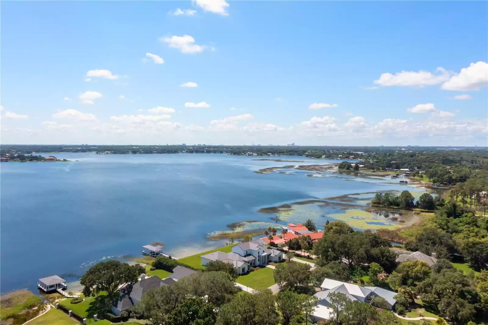 10821 BAYSHORE DRIVE, WINDERMERE, Florida 34786, 4 Bedrooms Bedrooms, ,4 BathroomsBathrooms,Residential,For Sale,BAYSHORE,MFRO6189960