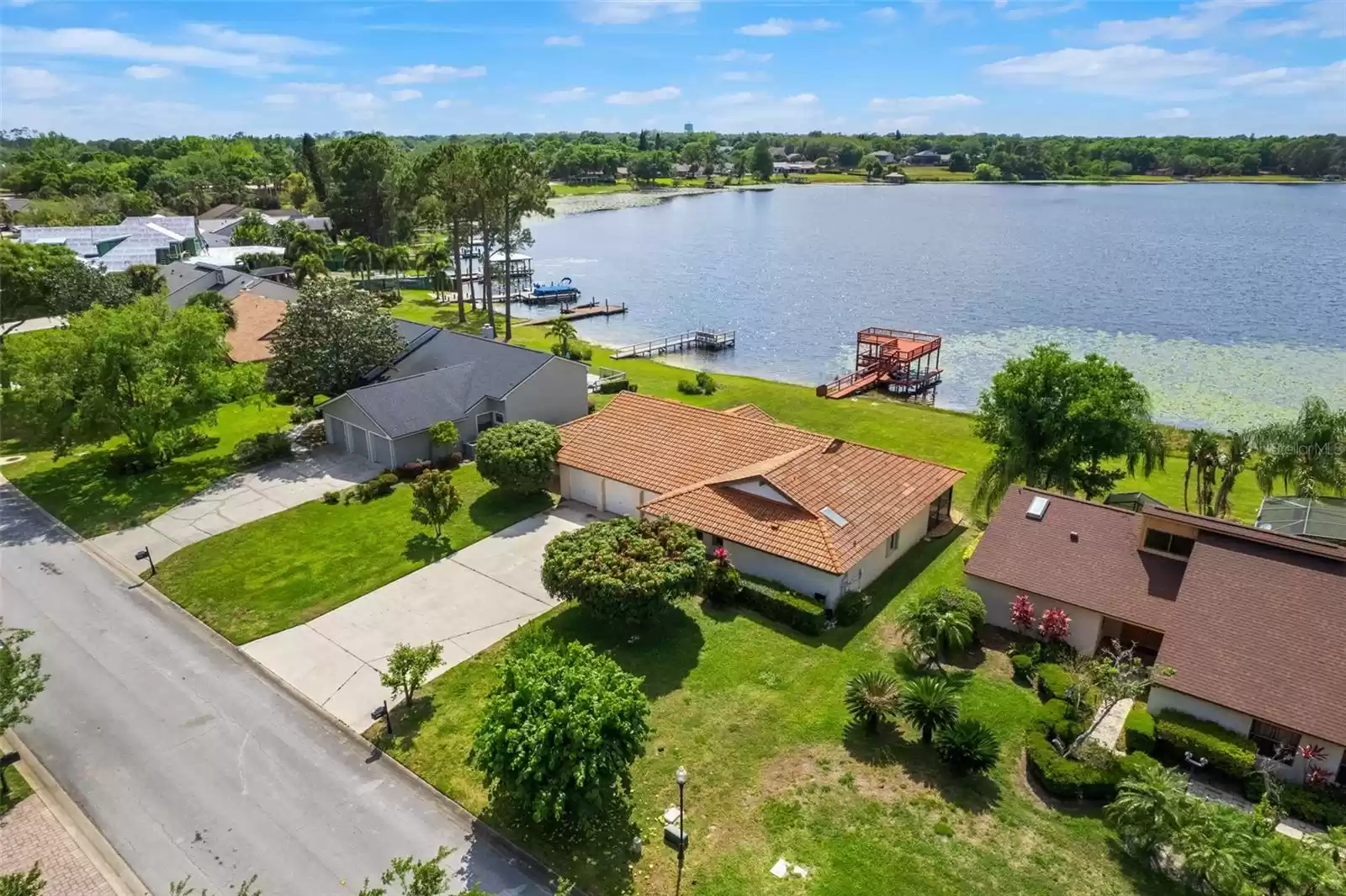 6024 SHORE LINE DRIVE, ORLANDO, Florida 32819, 4 Bedrooms Bedrooms, ,3 BathroomsBathrooms,Residential,For Sale,SHORE LINE,MFRO6193147