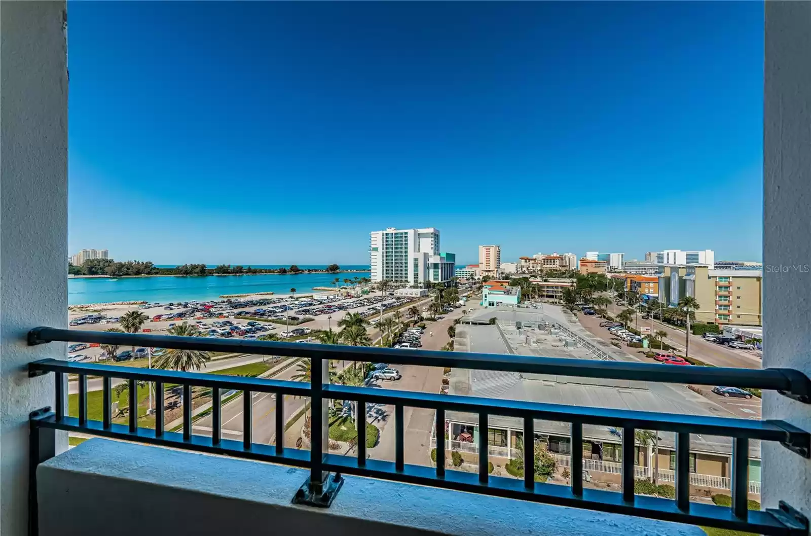 800 GULFVIEW BOULEVARD, CLEARWATER, Florida 33767, 2 Bedrooms Bedrooms, ,2 BathroomsBathrooms,Residential,For Sale,GULFVIEW,MFRU8237423