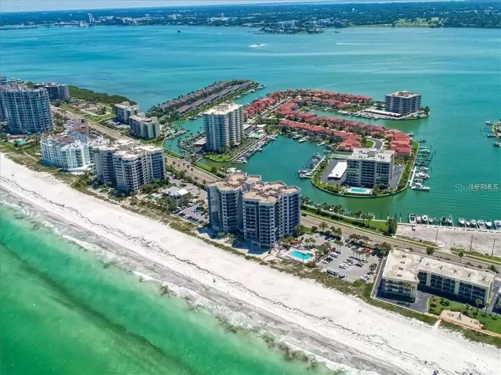 202 SAND KEY ESTATES DRIVE, CLEARWATER BEACH, Florida 33767, 4 Bedrooms Bedrooms, ,3 BathroomsBathrooms,Residential Lease,For Rent,SAND KEY ESTATES,MFRU8234218