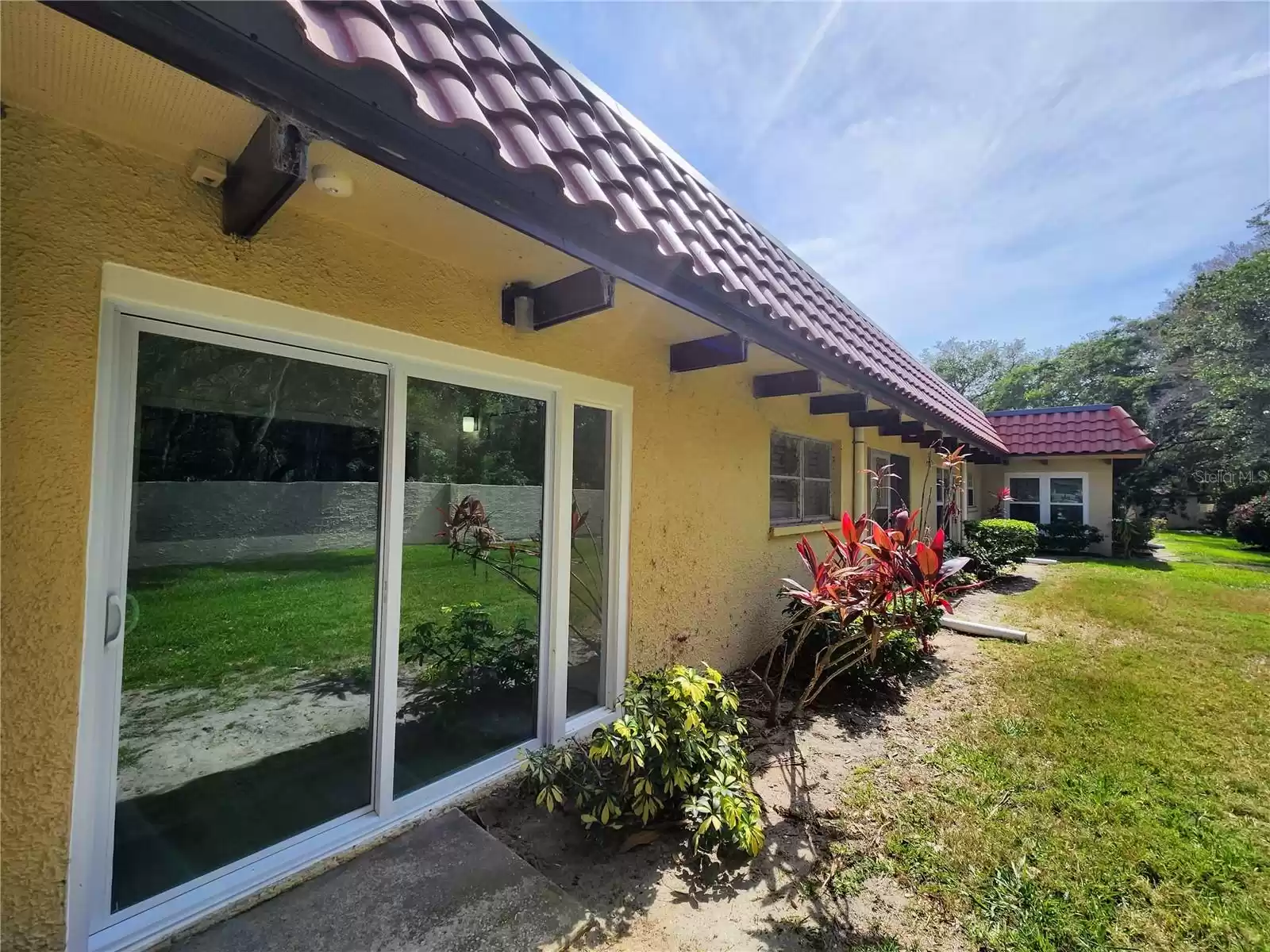 1701 PINEHURST ROAD, DUNEDIN, Florida 34698, 1 Bedroom Bedrooms, ,1 BathroomBathrooms,Residential,For Sale,PINEHURST,MFRU8233112