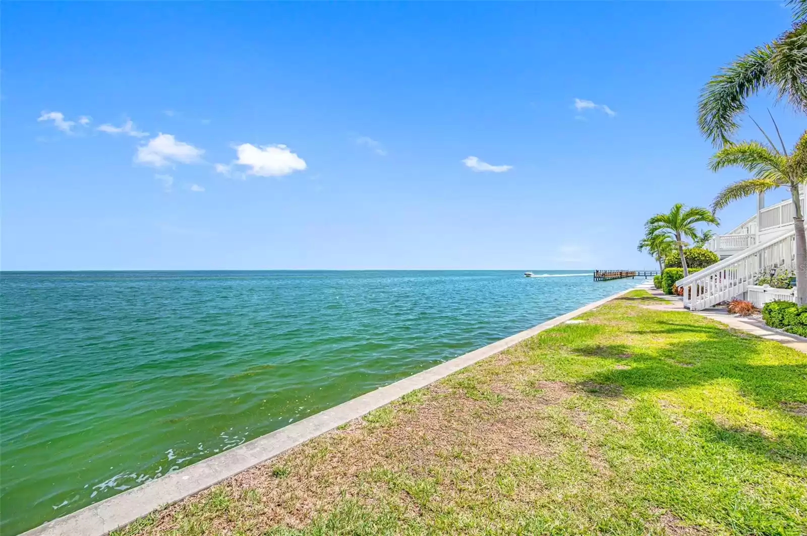 4874 COQUINA KEY DRIVE, ST PETERSBURG, Florida 33705, 1 Bedroom Bedrooms, ,1 BathroomBathrooms,Residential,For Sale,COQUINA KEY,MFRU8238104