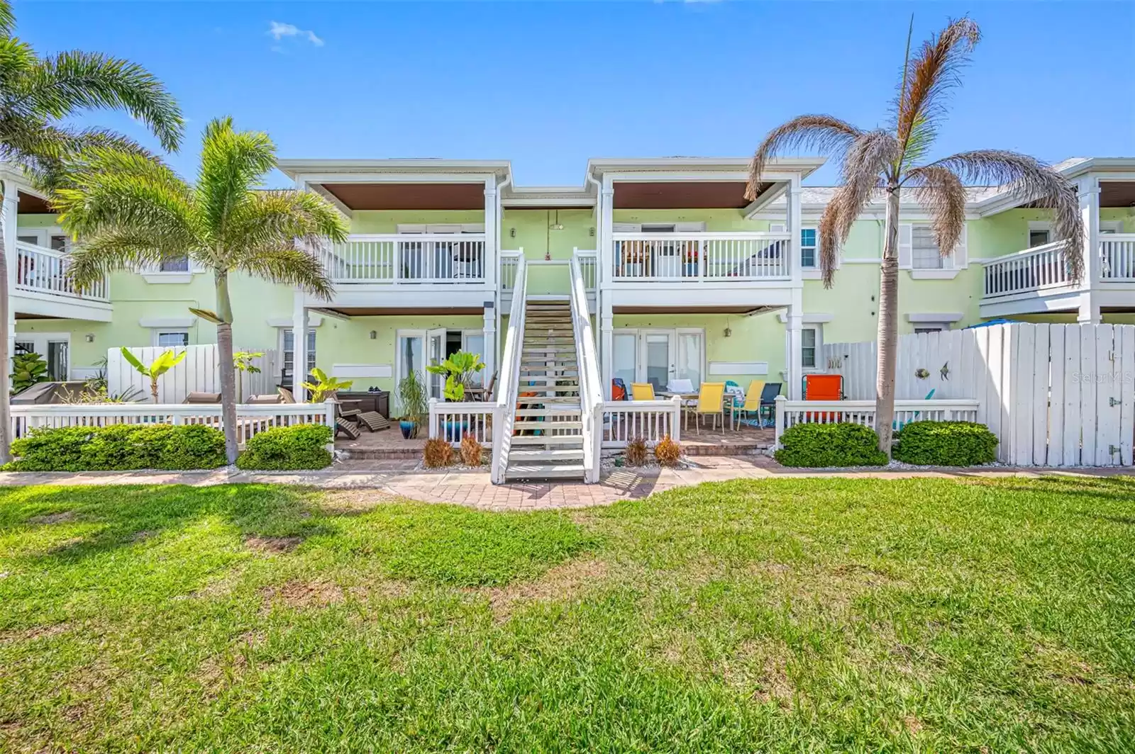 4874 COQUINA KEY DRIVE, ST PETERSBURG, Florida 33705, 1 Bedroom Bedrooms, ,1 BathroomBathrooms,Residential,For Sale,COQUINA KEY,MFRU8238104