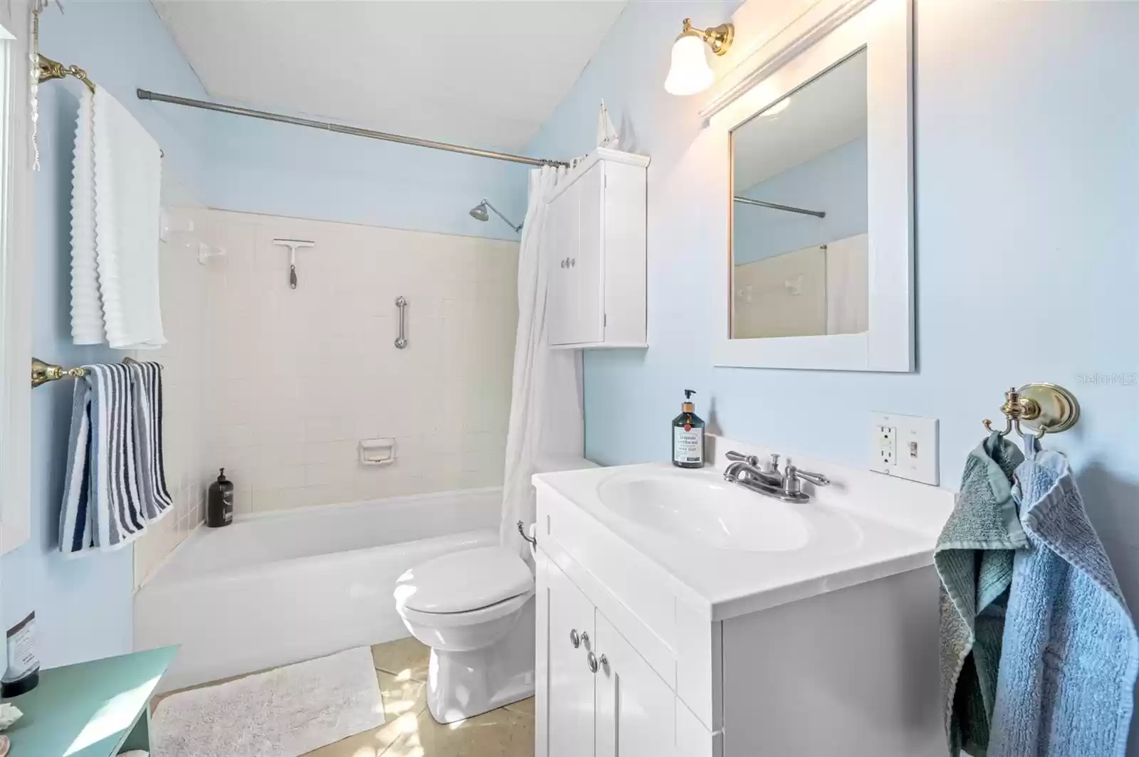 4874 COQUINA KEY DRIVE, ST PETERSBURG, Florida 33705, 1 Bedroom Bedrooms, ,1 BathroomBathrooms,Residential,For Sale,COQUINA KEY,MFRU8238104