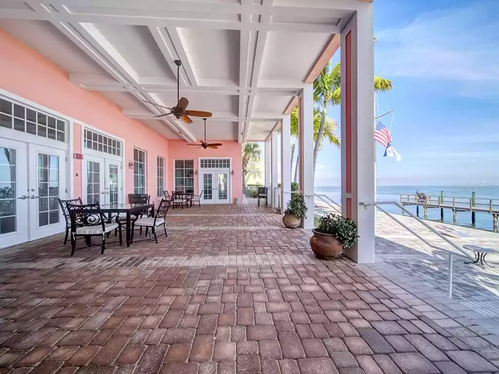 4874 COQUINA KEY DRIVE, ST PETERSBURG, Florida 33705, 1 Bedroom Bedrooms, ,1 BathroomBathrooms,Residential,For Sale,COQUINA KEY,MFRU8238104