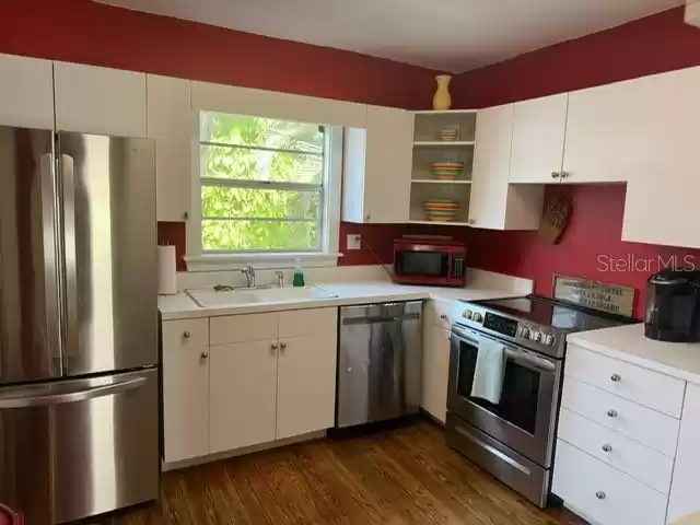 Kitchen all new Stainless Steel Appliances