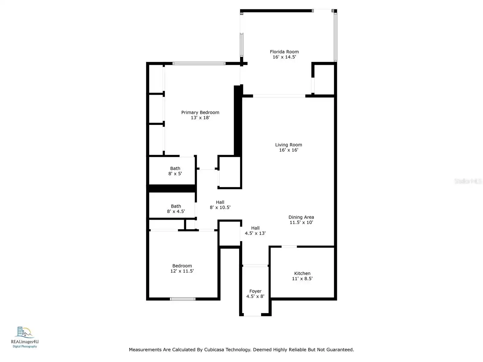 Floor plan with est measurements.