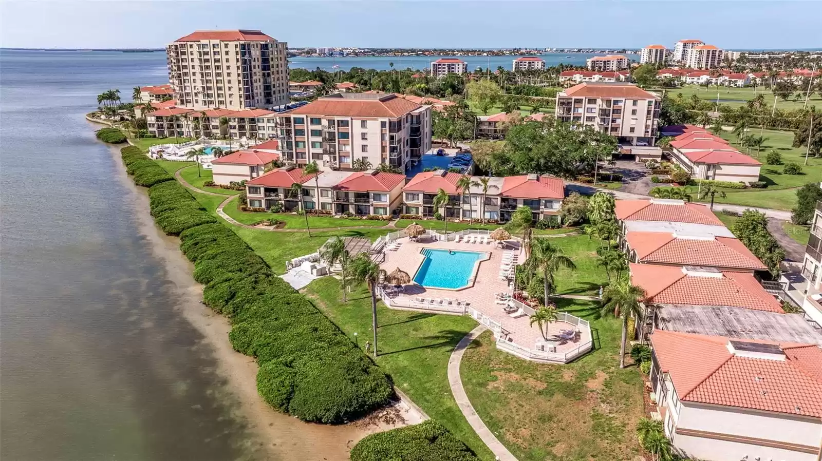 6219 PALMA DEL MAR BOULEVARD, SAINT PETERSBURG, Florida 33715, 2 Bedrooms Bedrooms, ,2 BathroomsBathrooms,Residential,For Sale,PALMA DEL MAR,MFRU8237520