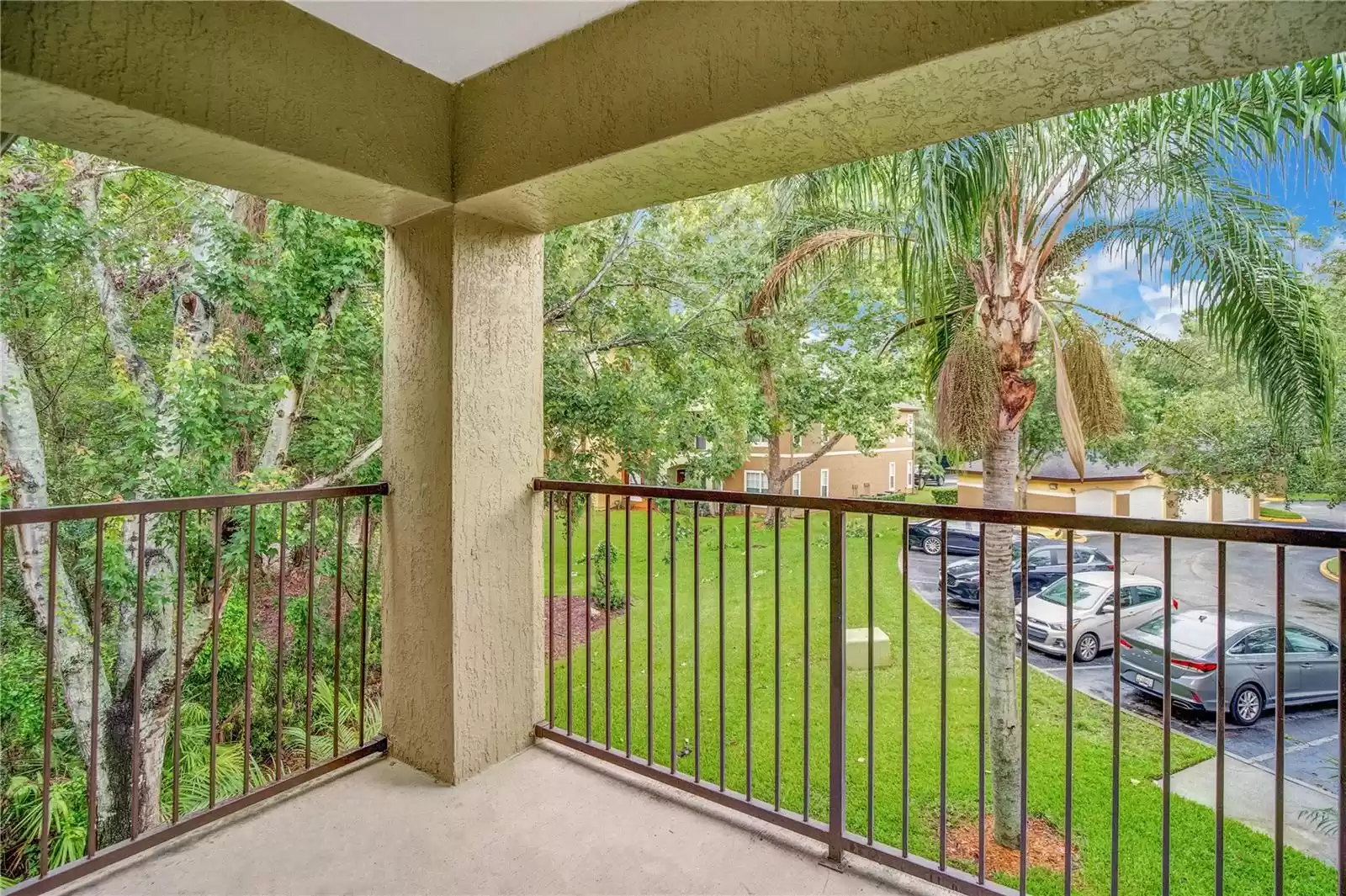 12602 CREST SPRINGS LANE, ORLANDO, Florida 32828, 2 Bedrooms Bedrooms, ,2 BathroomsBathrooms,Residential Lease,For Rent,CREST SPRINGS,MFRO6194085