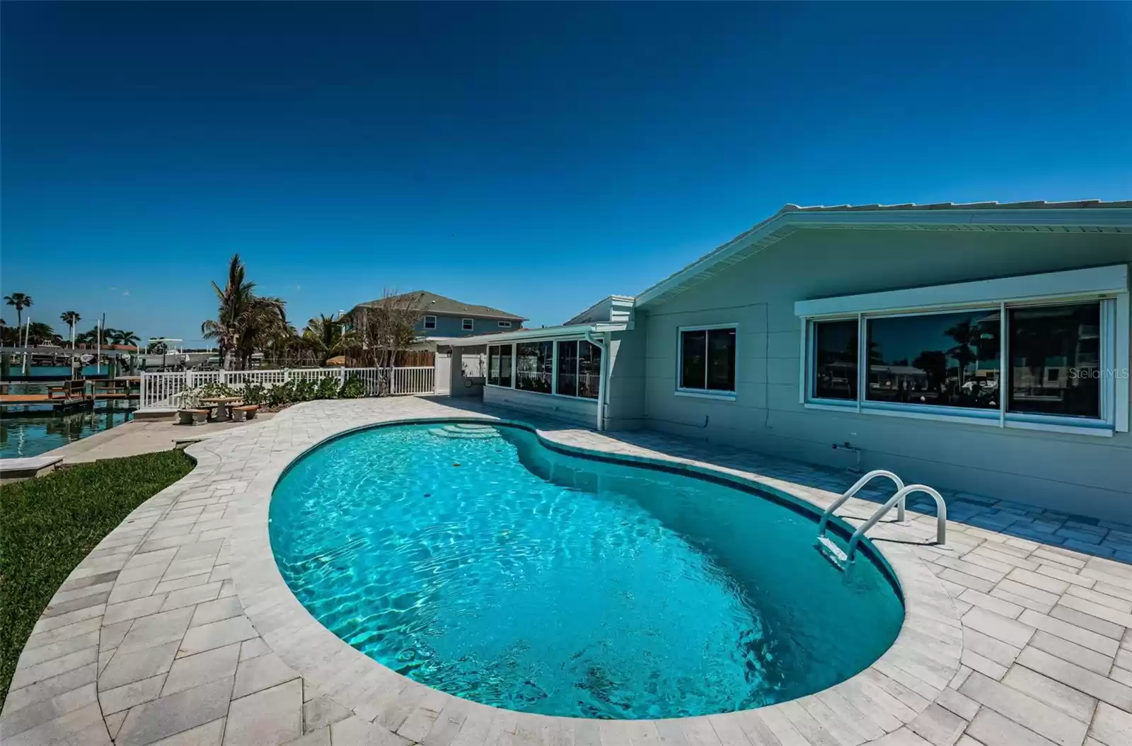 550 JOHNS PASS AVENUE, MADEIRA BEACH, Florida 33708, 3 Bedrooms Bedrooms, ,2 BathroomsBathrooms,Residential,For Sale,JOHNS PASS,MFRU8238484