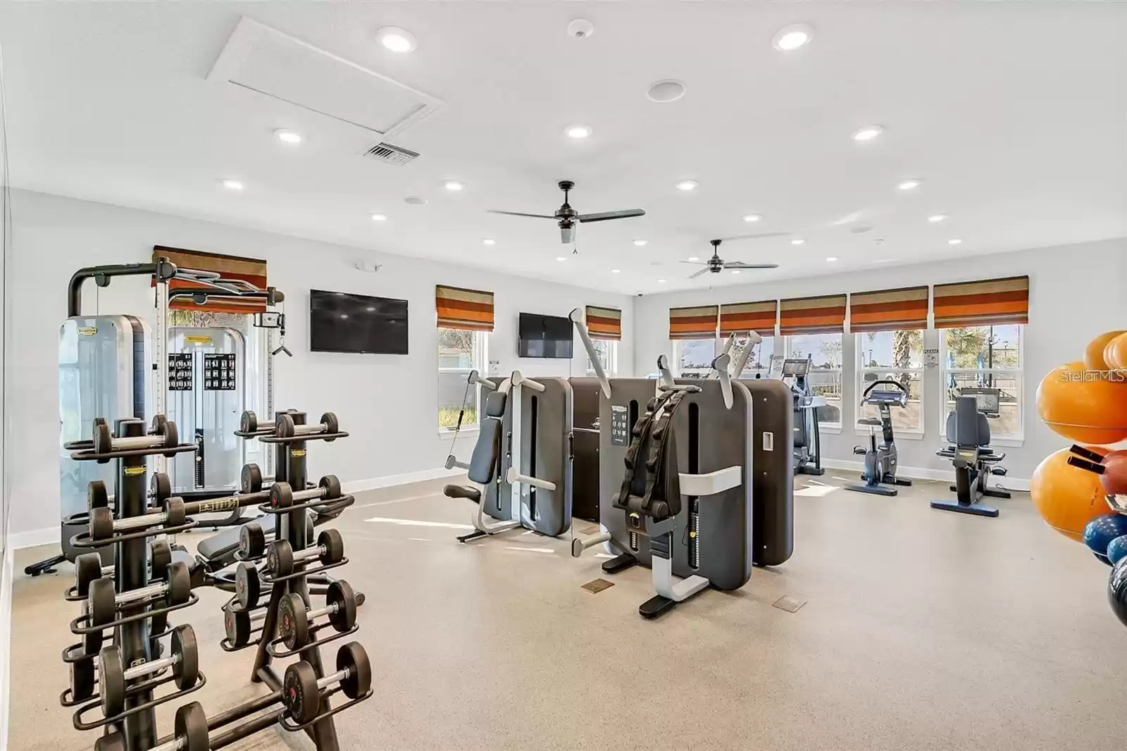 FITNESS CENTER.