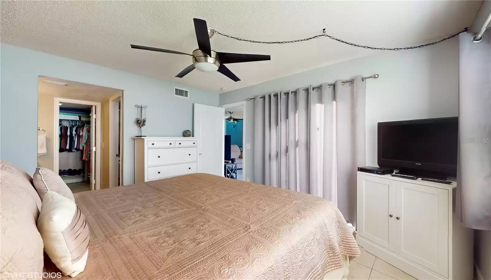 2400 WINDING CREEK BOULEVARD, CLEARWATER, Florida 33761, 2 Bedrooms Bedrooms, ,2 BathroomsBathrooms,Residential,For Sale,WINDING CREEK,MFROM676702