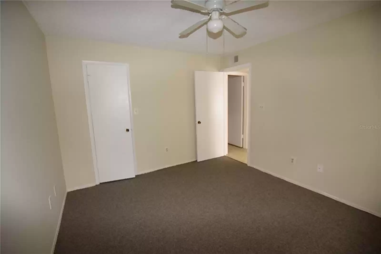 4609 CASON COVE DRIVE, ORLANDO, Florida 32811, 1 Bedroom Bedrooms, ,1 BathroomBathrooms,Residential Lease,For Rent,CASON COVE,MFRO6196738