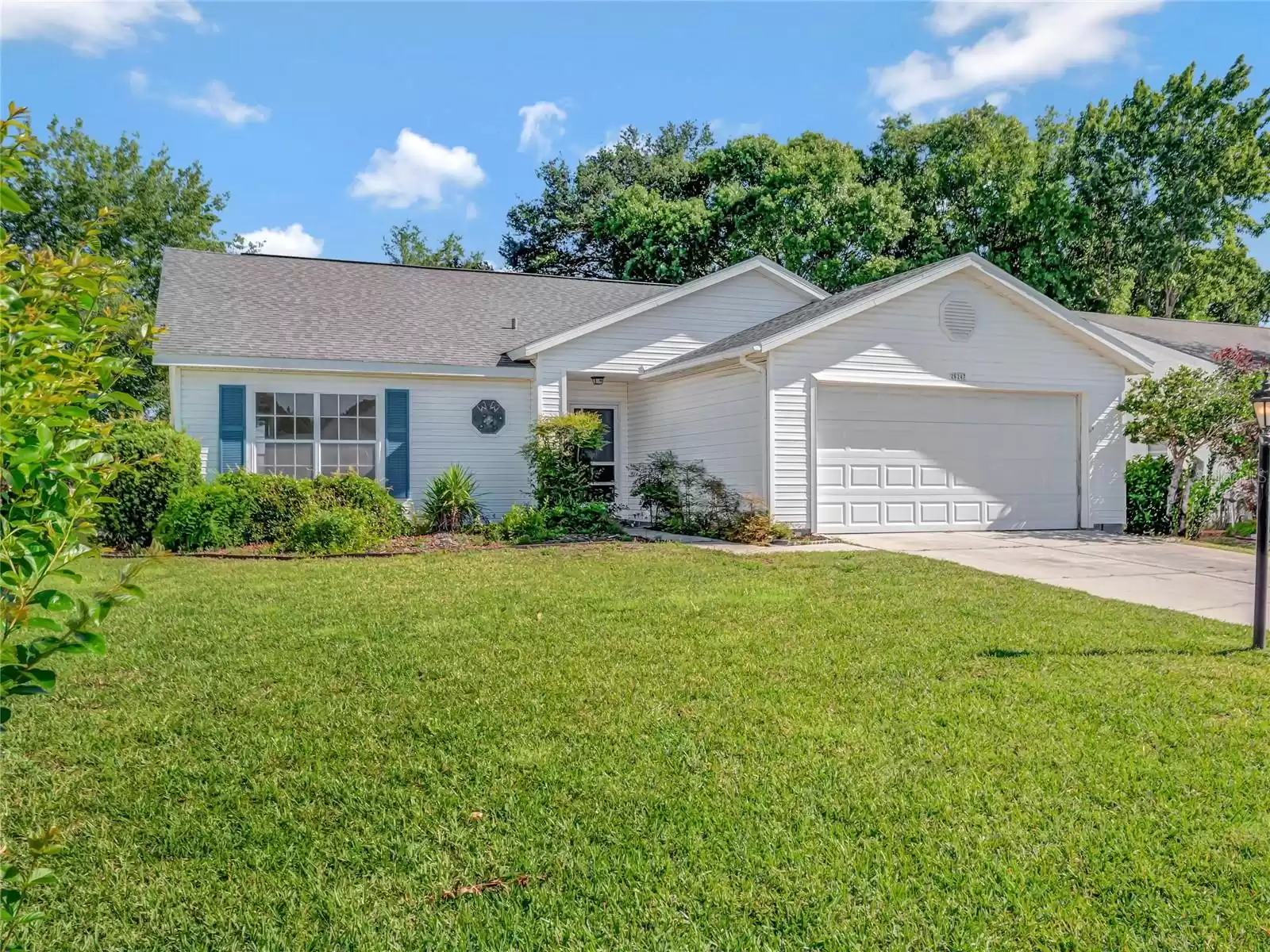 26247 GLEN EAGLE DRIVE, LEESBURG, Florida 34748, 3 Bedrooms Bedrooms, ,2 BathroomsBathrooms,Residential,For Sale,GLEN EAGLE,MFRG5079303