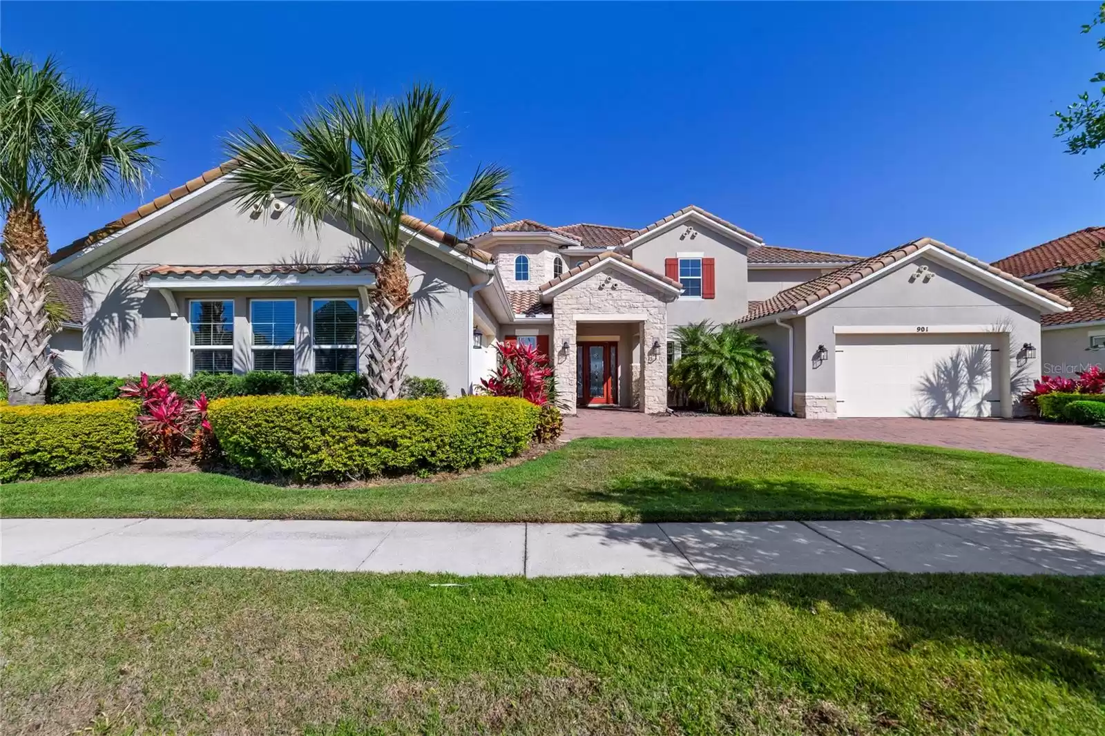 901 WINDLASS COURT, KISSIMMEE, Florida 34746, 5 Bedrooms Bedrooms, ,5 BathroomsBathrooms,Residential,For Sale,WINDLASS,MFRO6197100