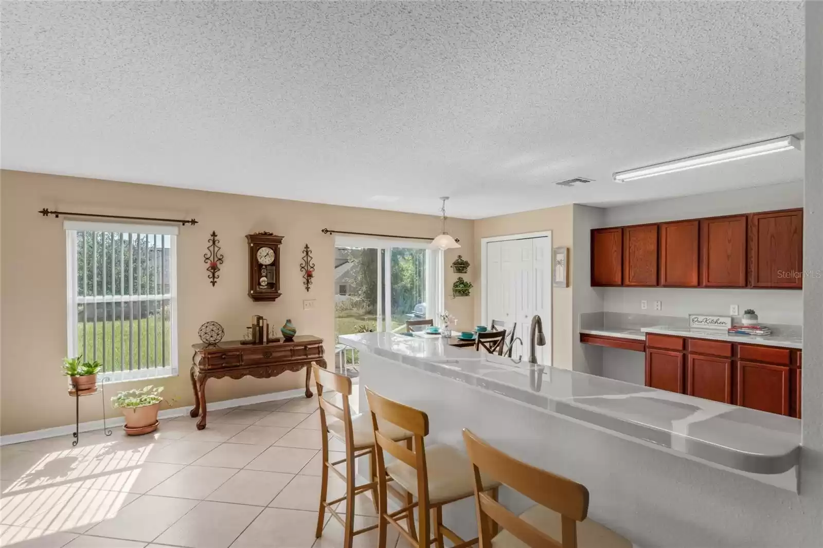 Kitchen with upgraded counters with epoxy