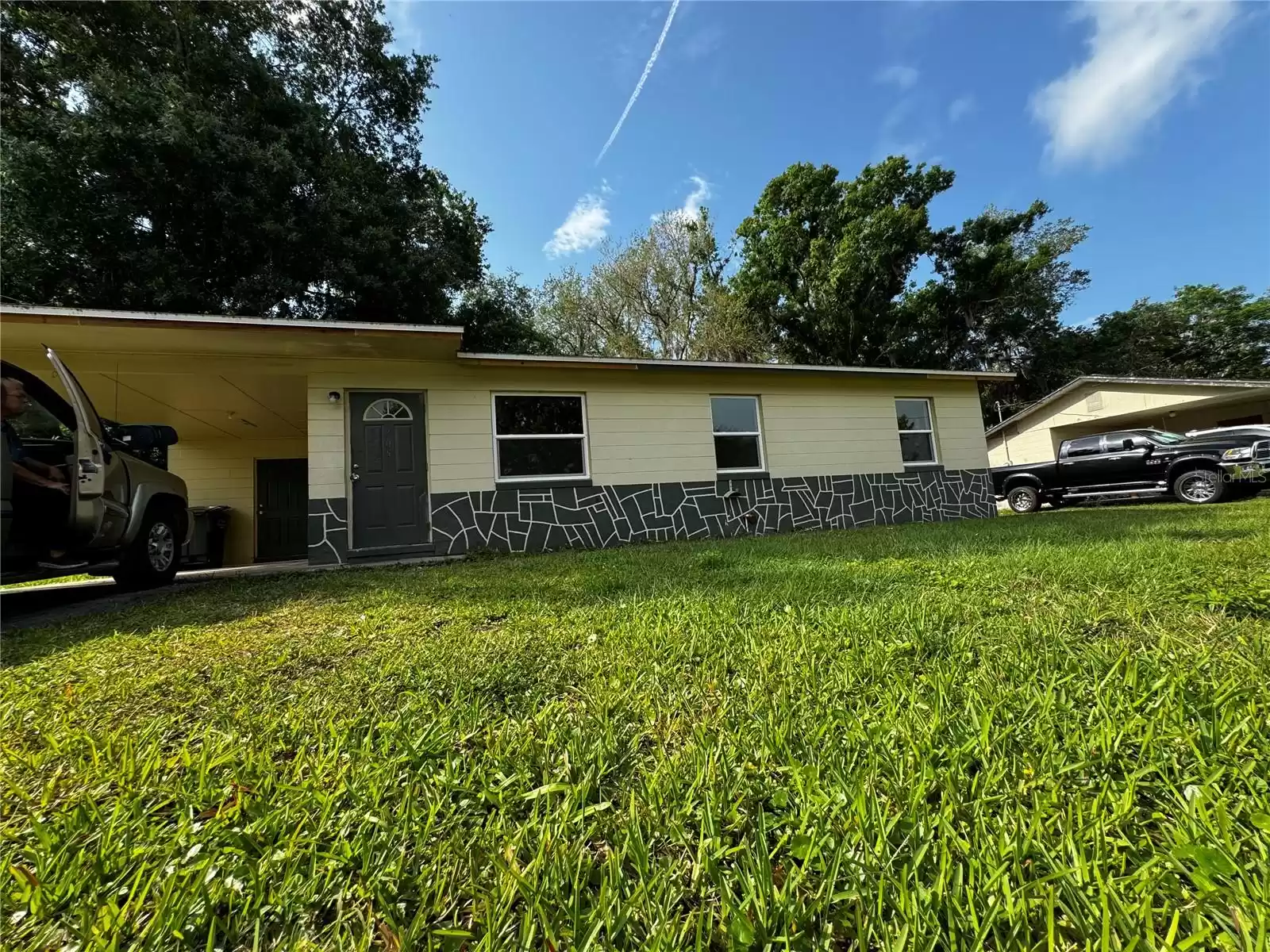 705 GROVE STREET, BOWLING GREEN, Florida 33834, 3 Bedrooms Bedrooms, ,1 BathroomBathrooms,Residential,For Sale,GROVE,MFRL4944206