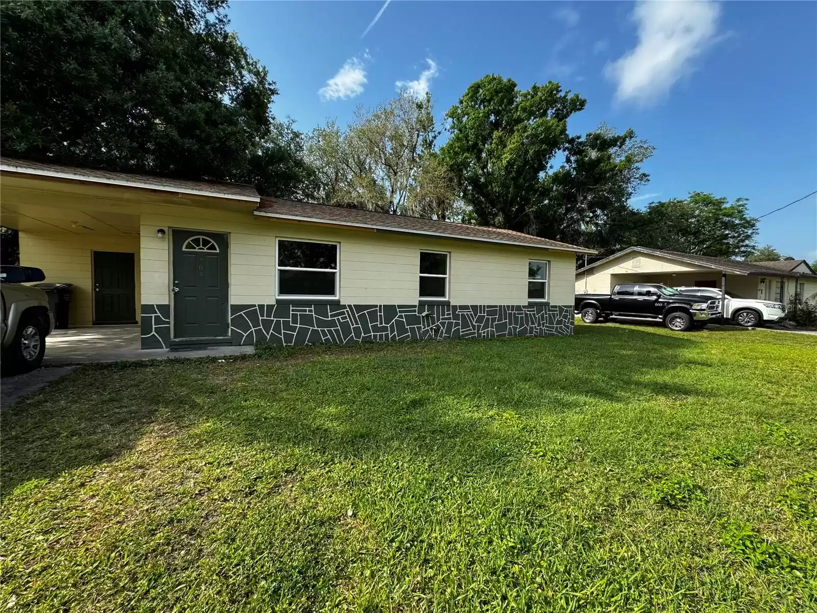 705 GROVE STREET, BOWLING GREEN, Florida 33834, 3 Bedrooms Bedrooms, ,1 BathroomBathrooms,Residential,For Sale,GROVE,MFRL4944206