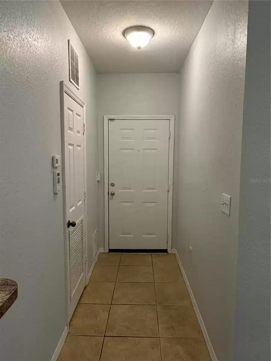 10101 COURTNEY PALMS BOULEVARD, TAMPA, Florida 33619, 2 Bedrooms Bedrooms, ,2 BathroomsBathrooms,Residential Lease,For Rent,COURTNEY PALMS,MFRT3521333