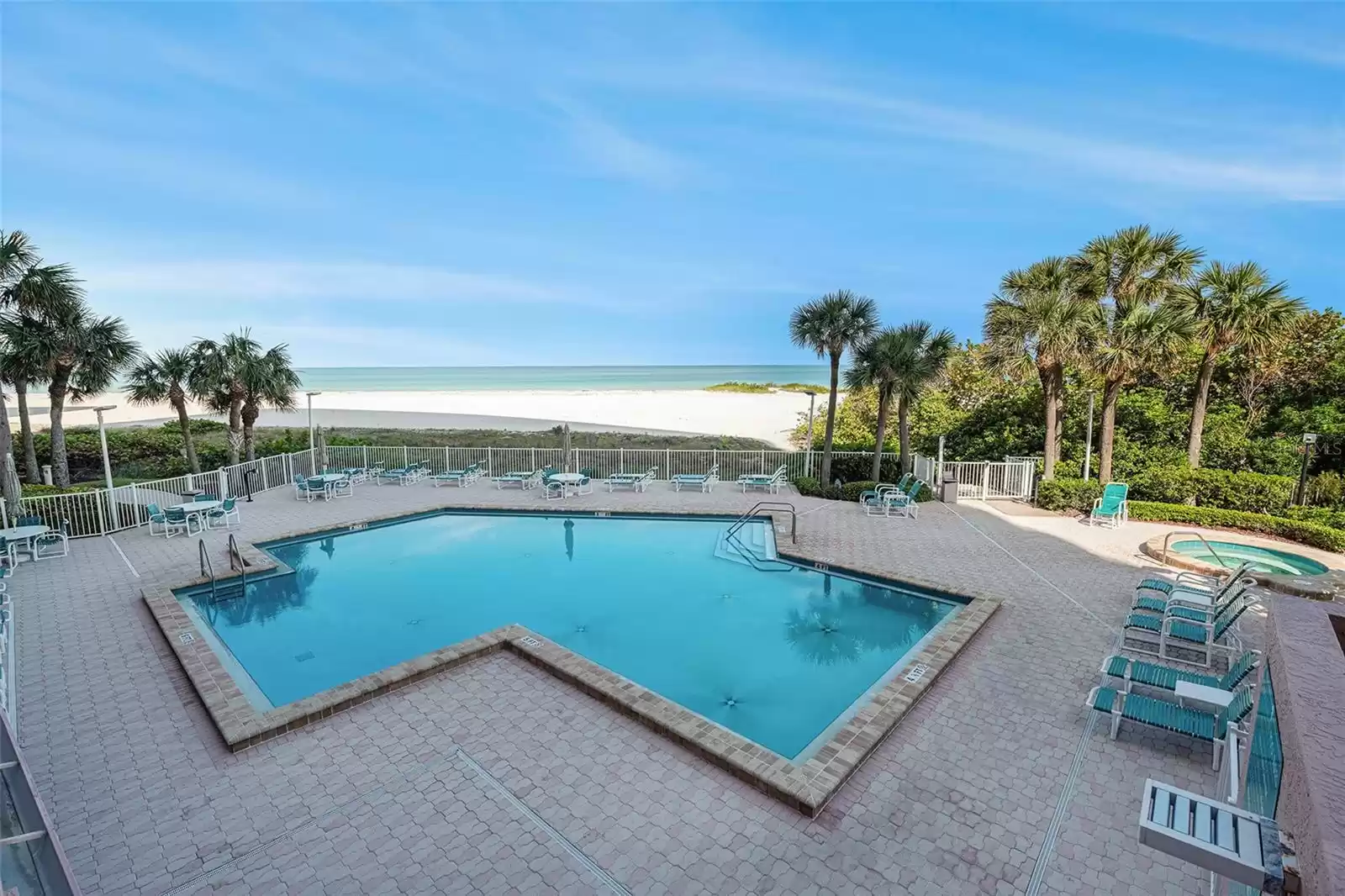 1310 GULF BOULEVARD, CLEARWATER BEACH, Florida 33767, 2 Bedrooms Bedrooms, ,2 BathroomsBathrooms,Residential,For Sale,GULF,MFRT3520425