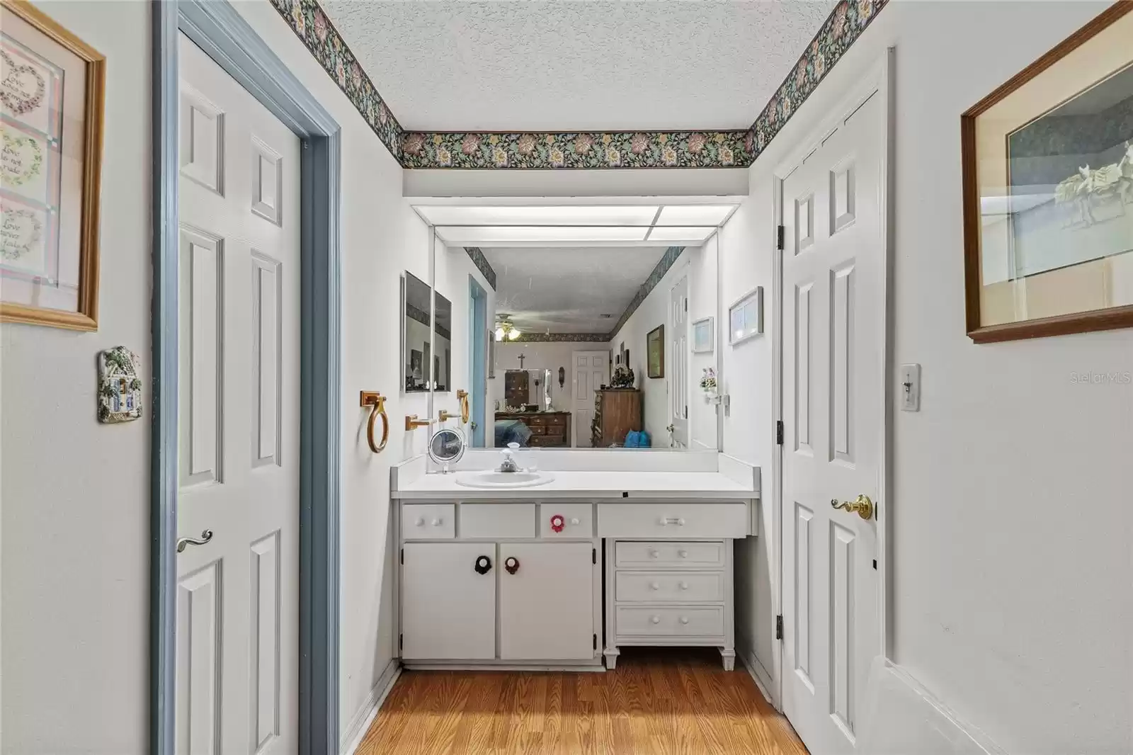 Master Ensuite Bath