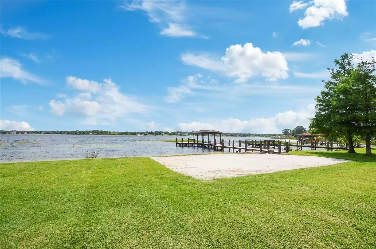 12137 CRESCENT COVE COURT, WINDERMERE, Florida 34786, 6 Bedrooms Bedrooms, ,7 BathroomsBathrooms,Residential Lease,For Rent,CRESCENT COVE,MFRO6199200