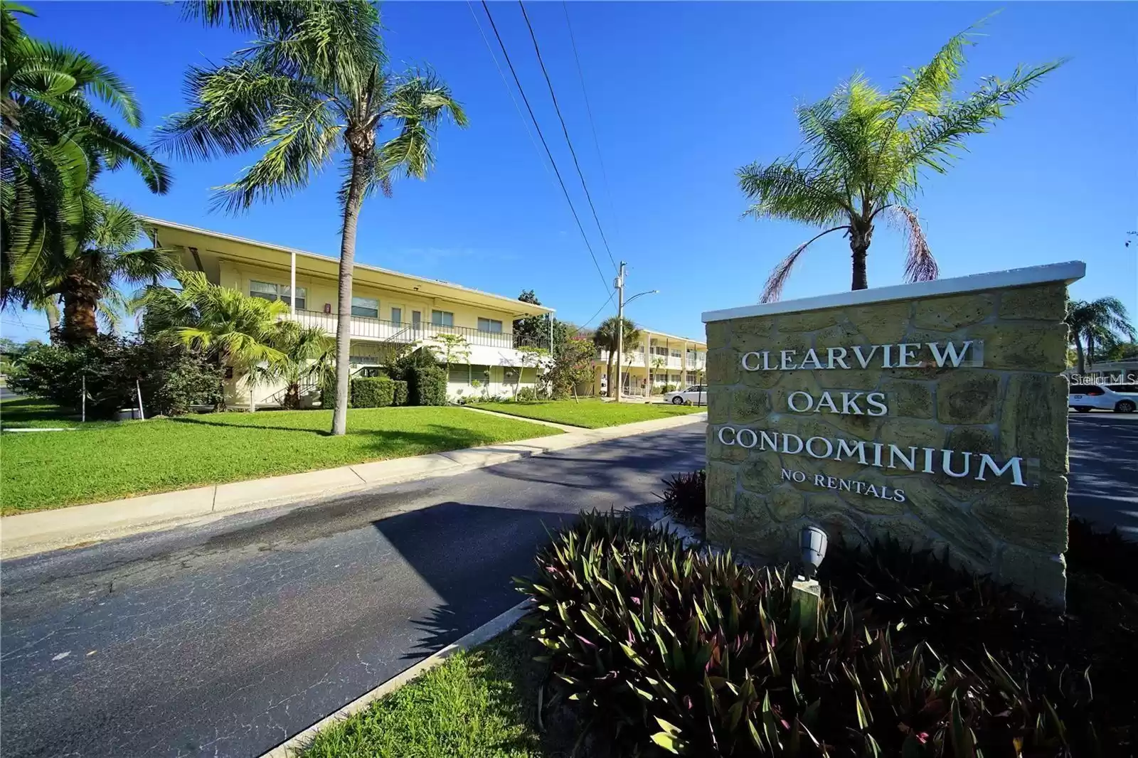 Entrance to Clearview Oaks. As per the members of the Boarc of the Association, at leat one owner occupant needs to be 55+, no rentals, and anyone else with that owner occupant cannot be underage of 17; everyone needs to be approved by the board to reside at Clearview Oaks.