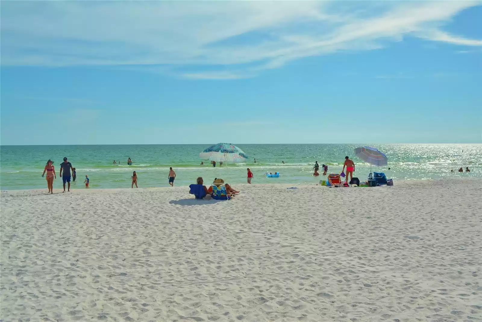 You are just less than one minute to gorgeous Gulf of Mexico beaches! Just walk over from this supreme location!