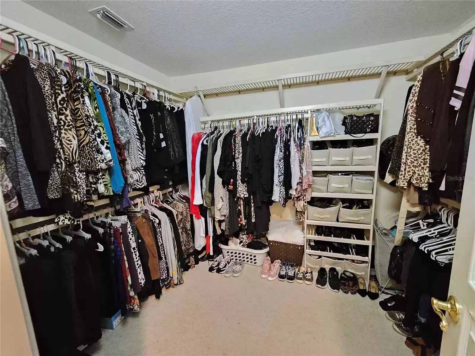 Walk in closet