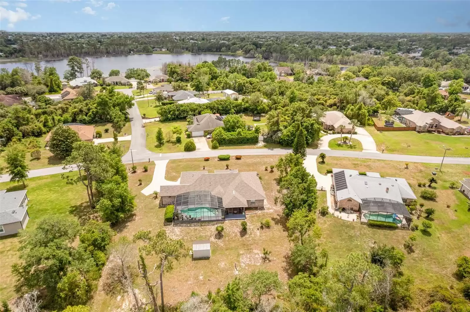 2090 LAKEBREEZE WAY, DELTONA, Florida 32738, 4 Bedrooms Bedrooms, ,3 BathroomsBathrooms,Residential,For Sale,LAKEBREEZE,MFRO6199881