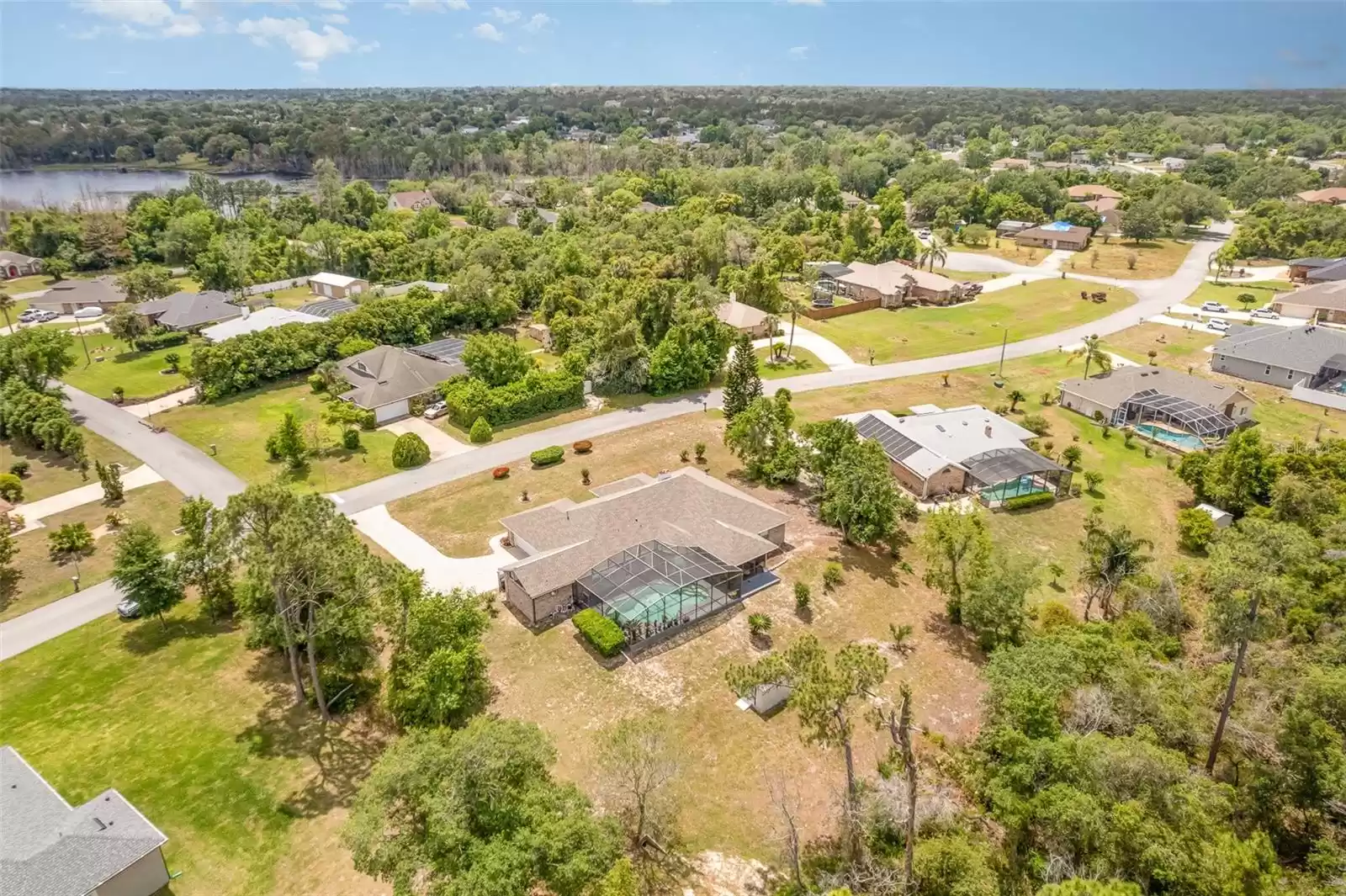 2090 LAKEBREEZE WAY, DELTONA, Florida 32738, 4 Bedrooms Bedrooms, ,3 BathroomsBathrooms,Residential,For Sale,LAKEBREEZE,MFRO6199881