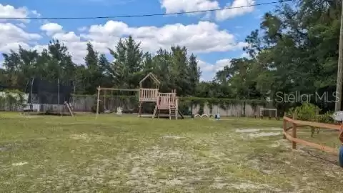 43605 STATE ROAD 19, ALTOONA, Florida 32702, 5 Bedrooms Bedrooms, ,4 BathroomsBathrooms,Residential,For Sale,STATE ROAD 19,MFRO6198778