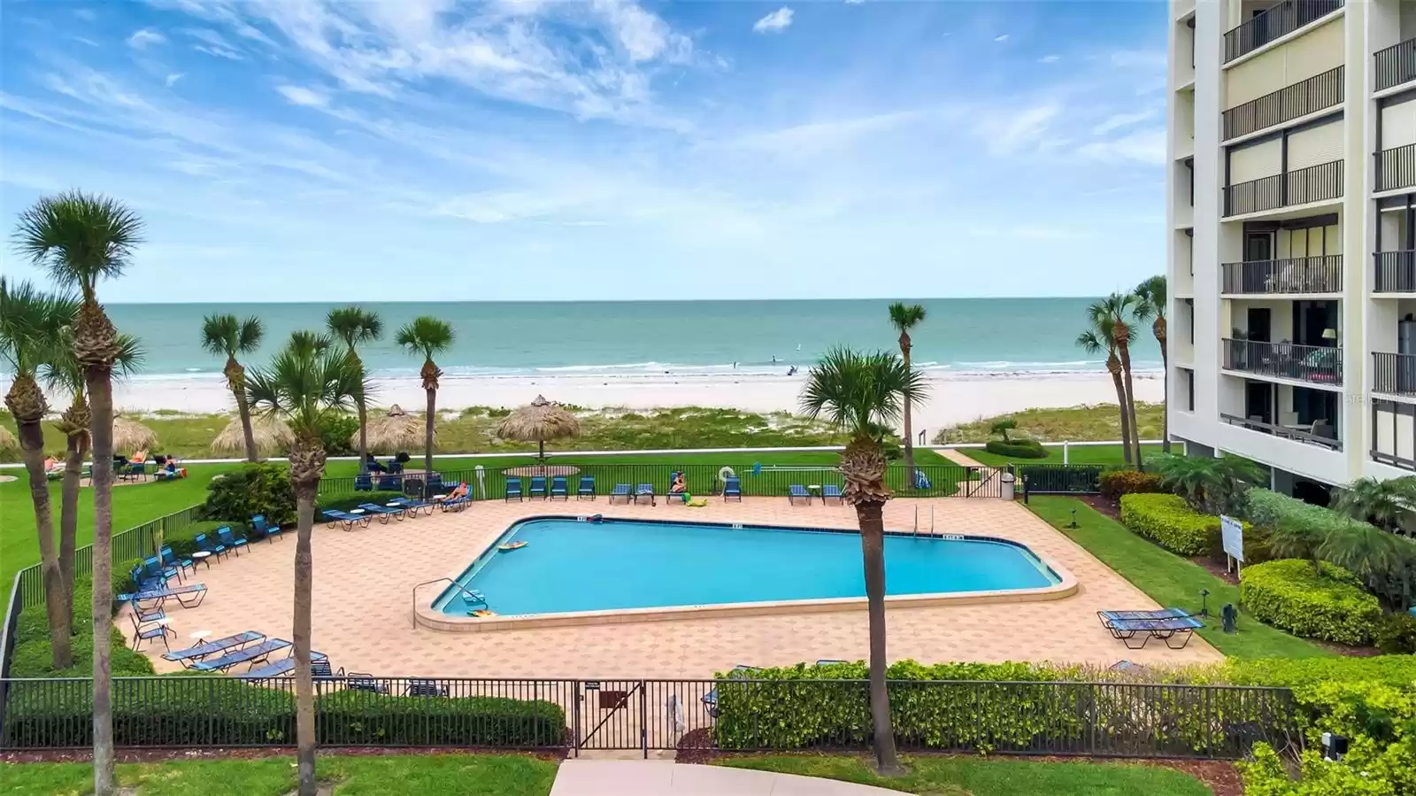 1460 GULF BOULEVARD, CLEARWATER BEACH, Florida 33767, 2 Bedrooms Bedrooms, ,2 BathroomsBathrooms,Residential Lease,For Rent,GULF,MFRU8240683