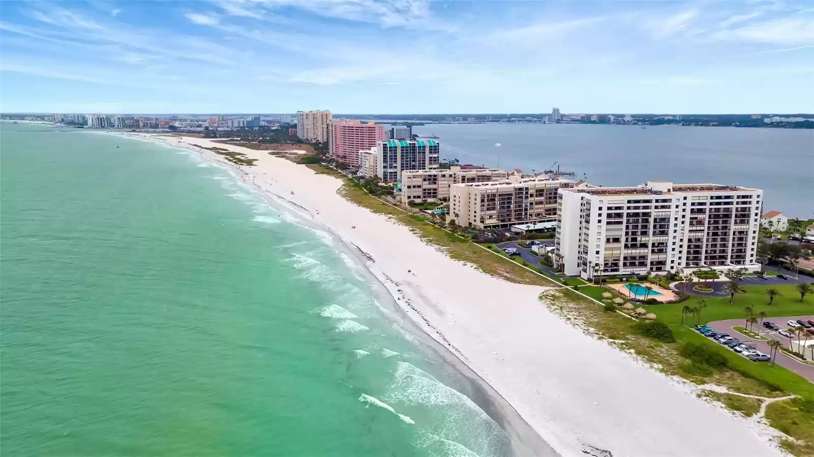 1460 GULF BOULEVARD, CLEARWATER BEACH, Florida 33767, 2 Bedrooms Bedrooms, ,2 BathroomsBathrooms,Residential Lease,For Rent,GULF,MFRU8240683