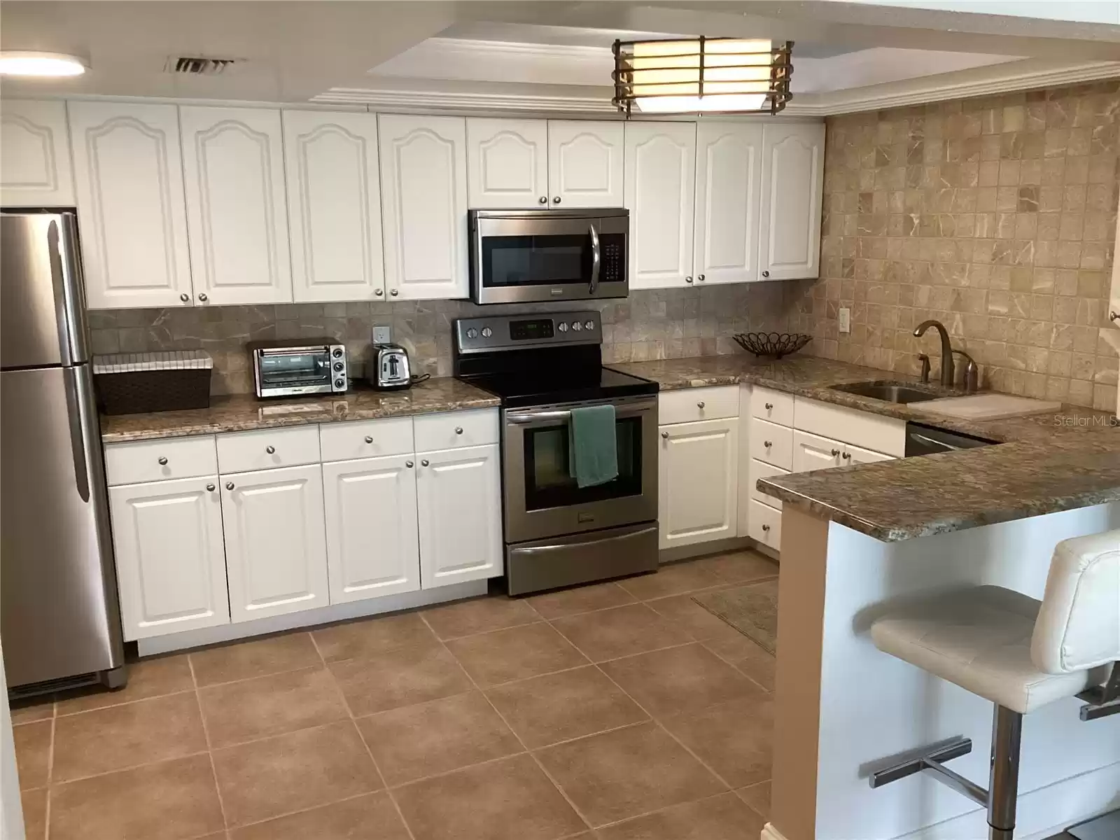 1460 GULF BOULEVARD, CLEARWATER BEACH, Florida 33767, 2 Bedrooms Bedrooms, ,2 BathroomsBathrooms,Residential Lease,For Rent,GULF,MFRU8240683