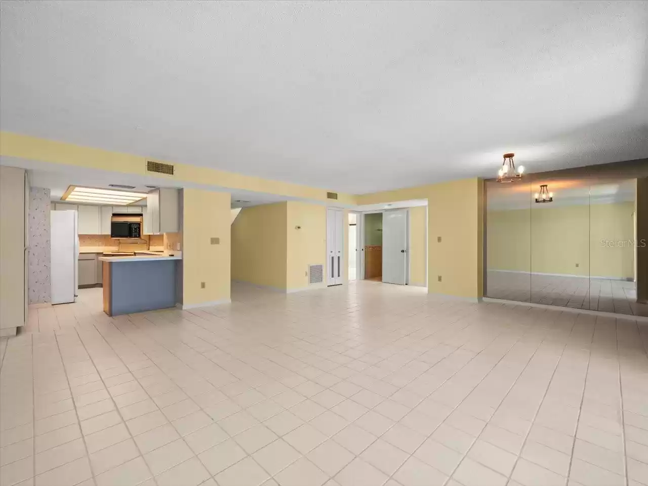 14820 RUE DE BAYONNE, CLEARWATER, Florida 33762, 3 Bedrooms Bedrooms, ,2 BathroomsBathrooms,Residential,For Sale,RUE DE BAYONNE,0,MFRU8240917