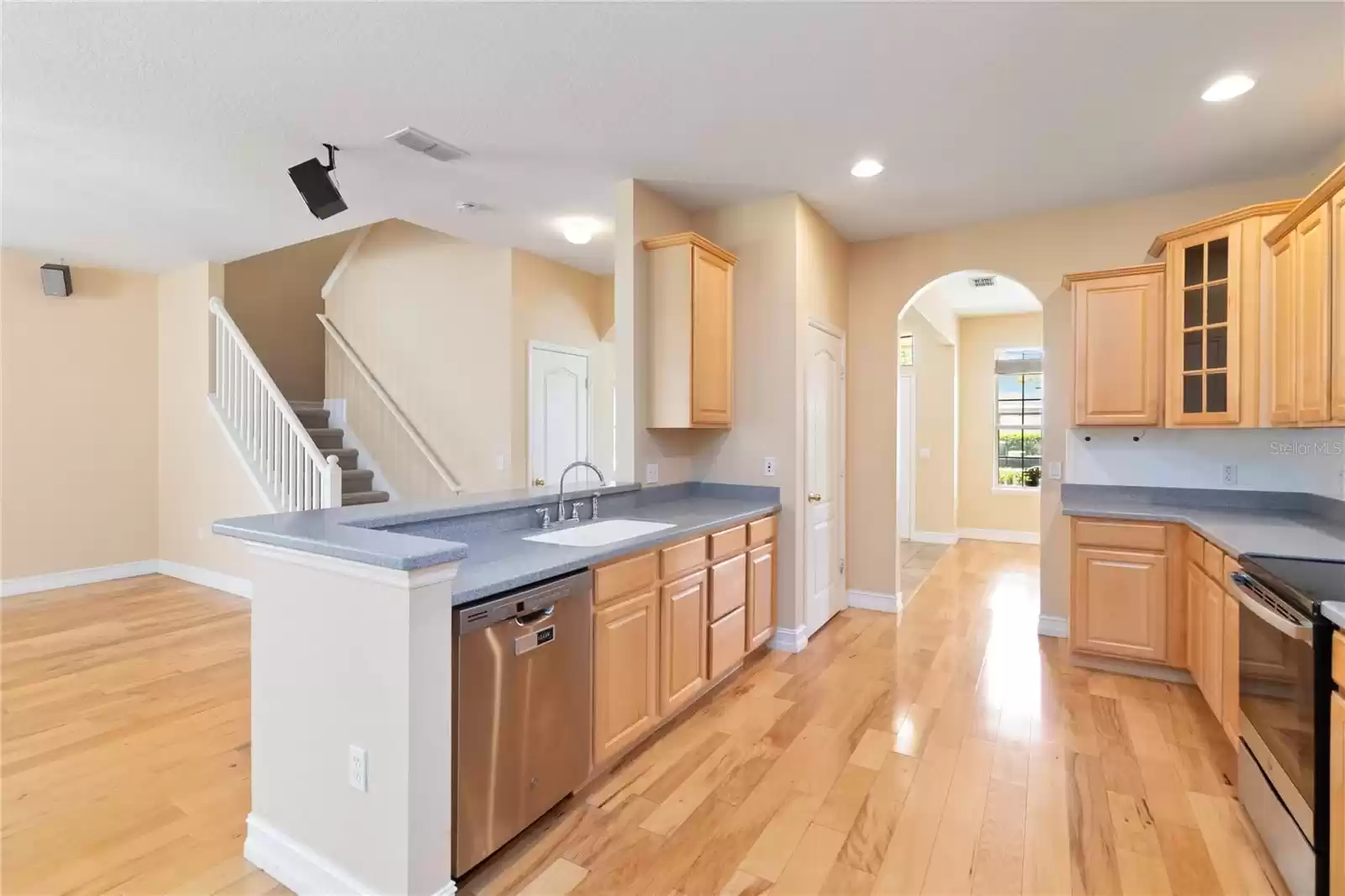 KITCHEN FROM DINETTE AREA