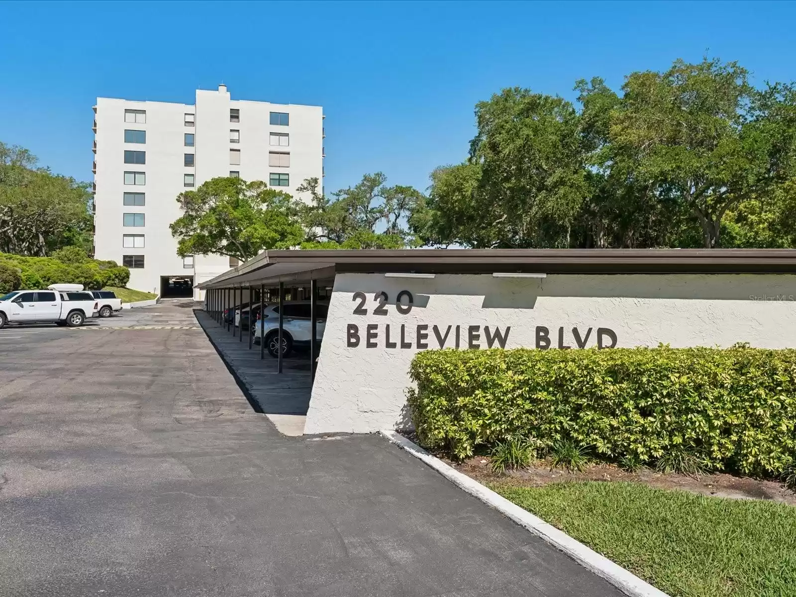 220 BELLEVIEW BOULEVARD, BELLEAIR, Florida 33756, 2 Bedrooms Bedrooms, ,2 BathroomsBathrooms,Residential,For Sale,BELLEVIEW,MFRU8236946